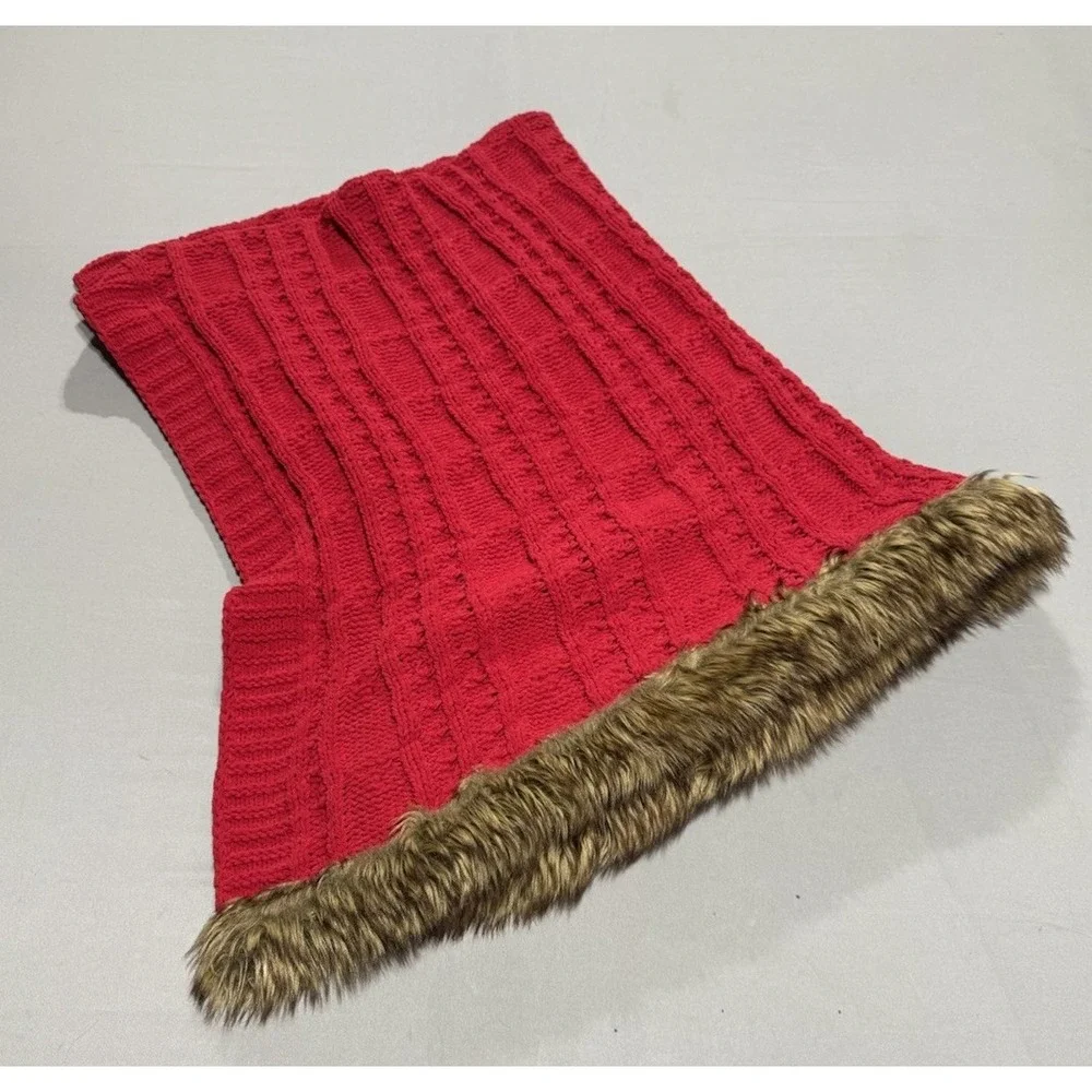 Pier 1 Imports Red Cable Knit Throw Blanket Faux Fur Trim 60” x 47”